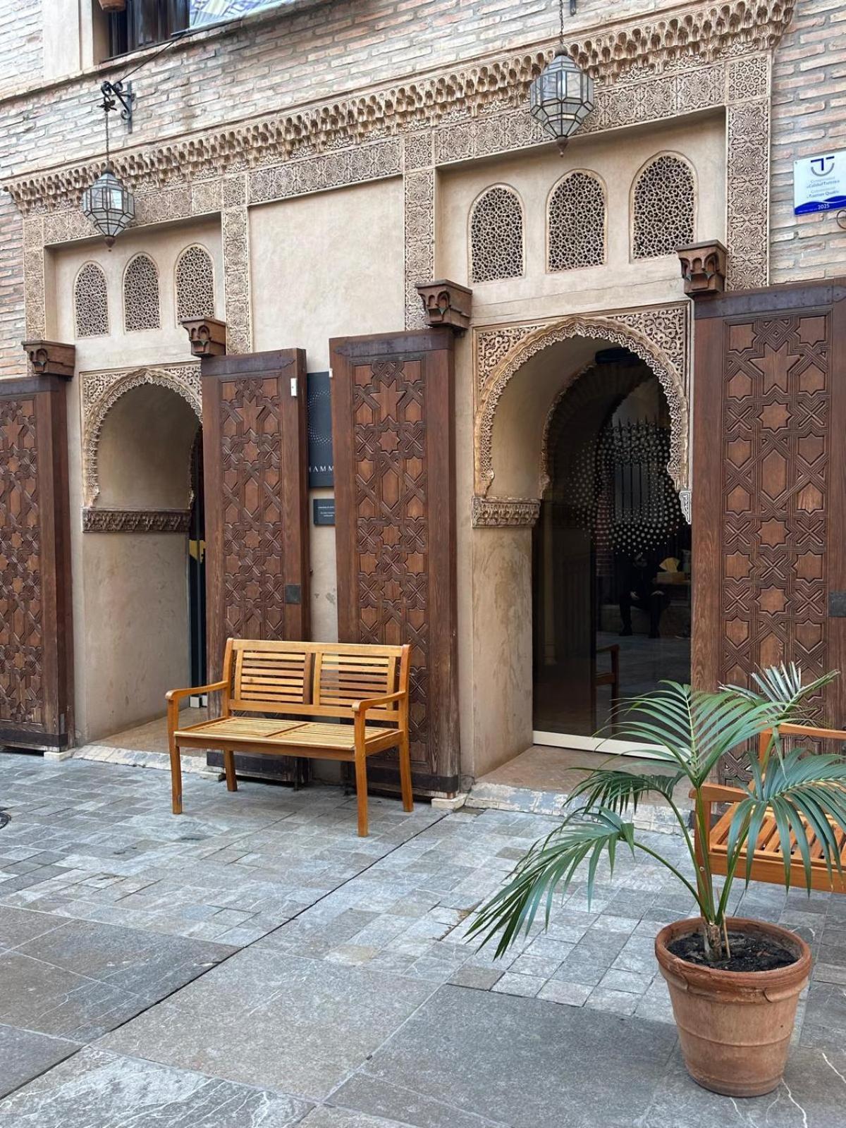Old Town, City Center Apartment Premium With Parking مالقة المظهر الخارجي الصورة
